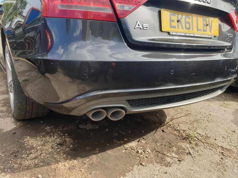 Bara Spoiler Spate cu Locas Senzori Parcare cu DEFECT Audi A5 Coupe Sportback 2008 - 2011 Culoare LZ7L [K5783]