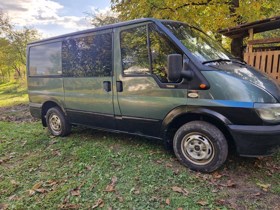 Autoutilitara Ford Transit