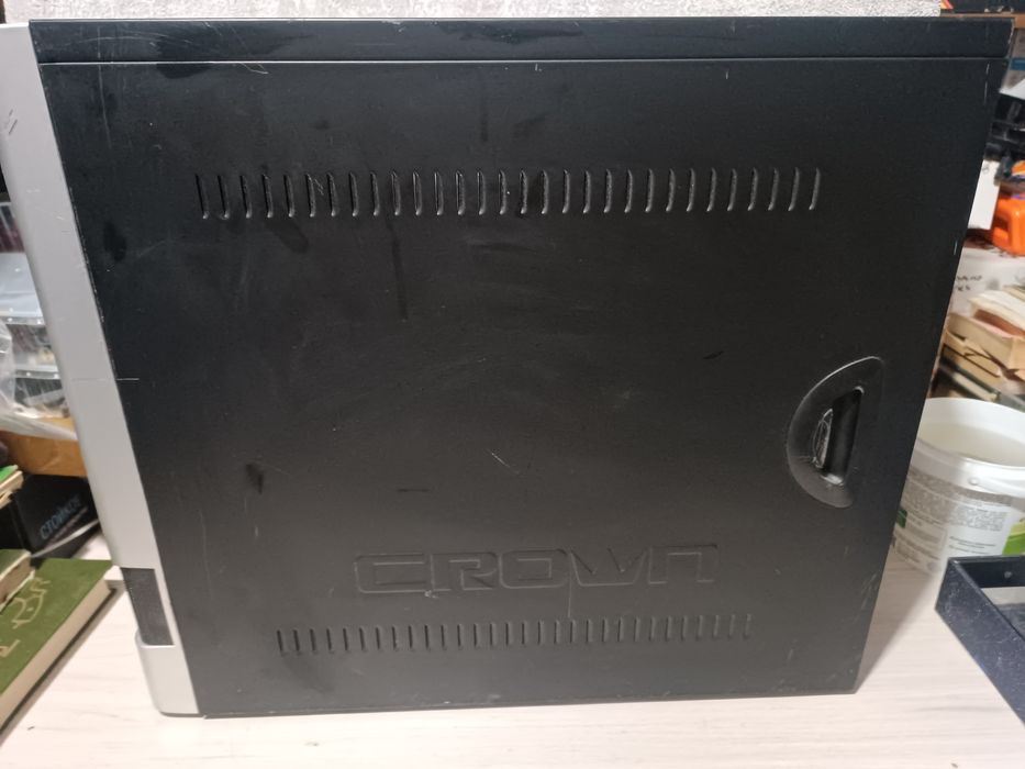 Корпус системника ПК Crown