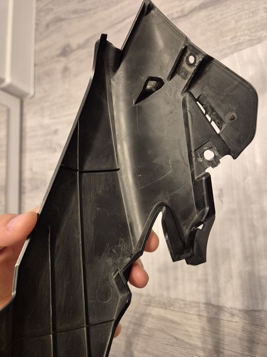 Carenă far stânga Yamaha Mt 09 Tracer 2015-2017