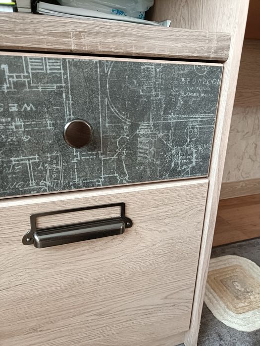 Продам шкаф с столом