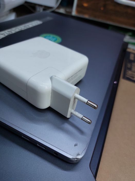 Macbook pro 2017. 15 inch