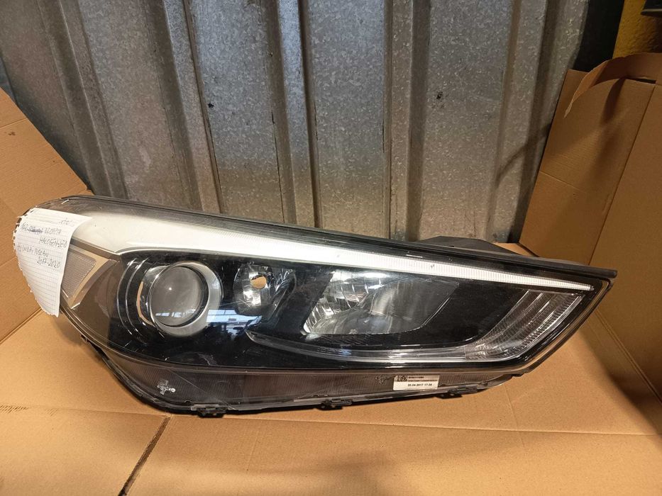 far hyundai  tuscan H led stanga