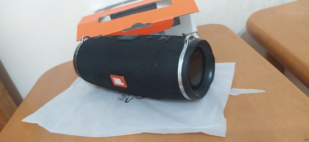 Бумбокс новый в коробке.