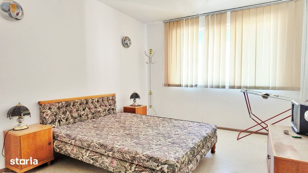 Vindem apartament in Navodari