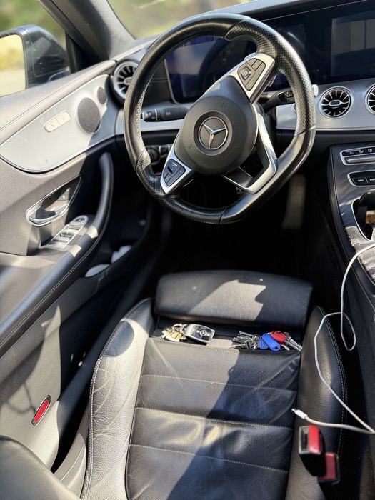 Vand mercedes e coupe