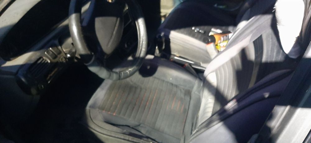 Мазда 1996 года обьемом 2