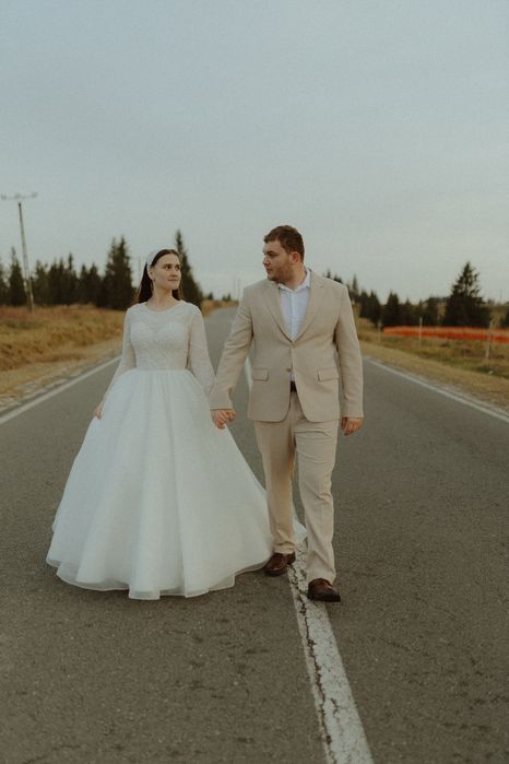 Rochie de mireasa foarte eleganta