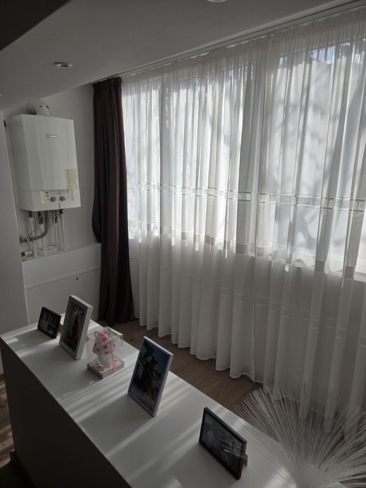 Vand apartament 3 camere