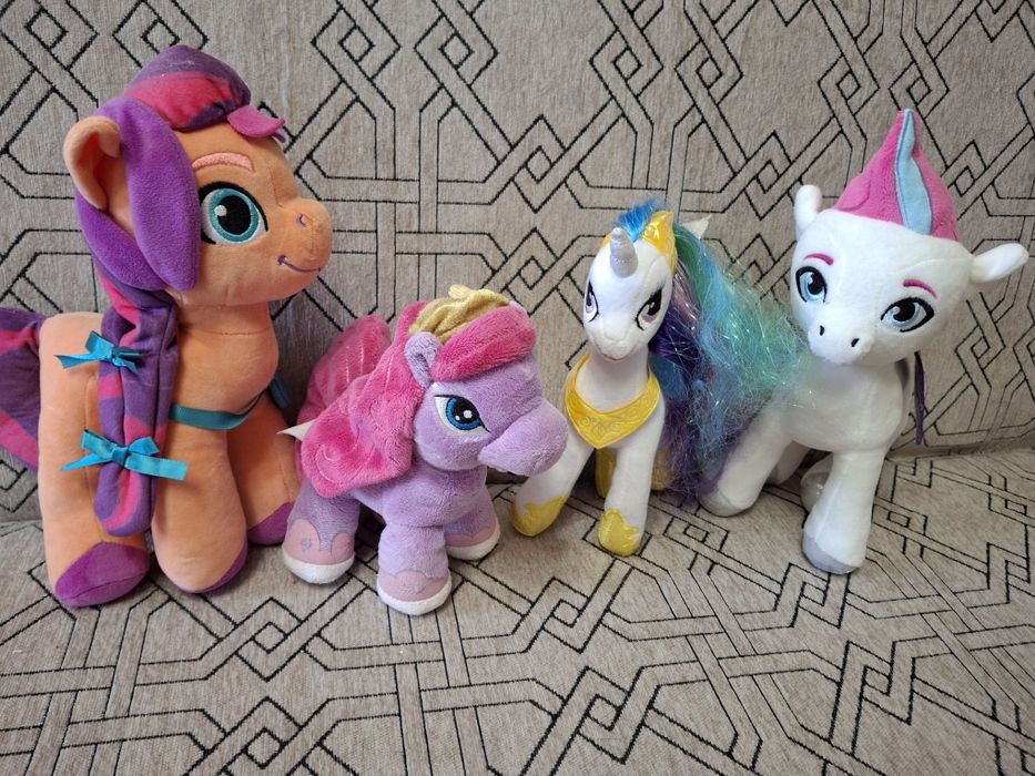 Поняшки для девочек.