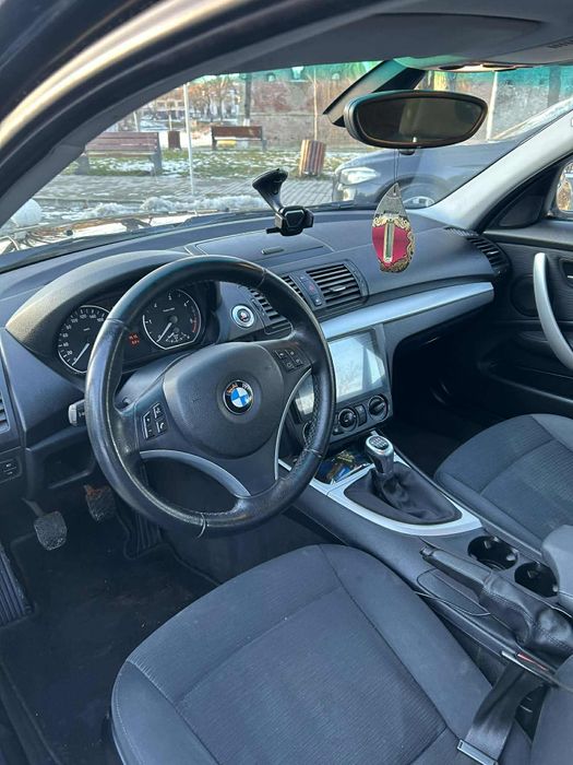 Vand Bmw seria 1 120d 143cp 2011