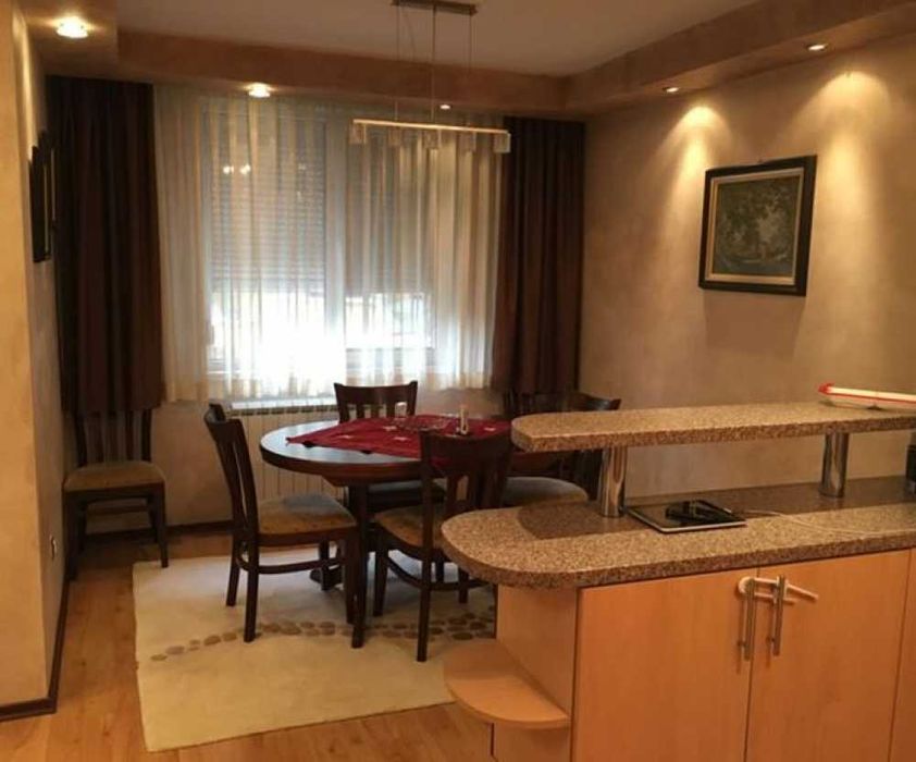 Продава се Тристаен апартамент в София, Хиподрума - 94 кв.м за 2081 €/кв.м - Снимка #2