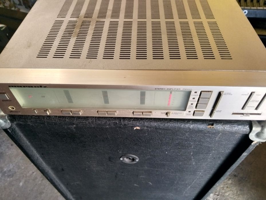 Vând amplificator marantz pm 420