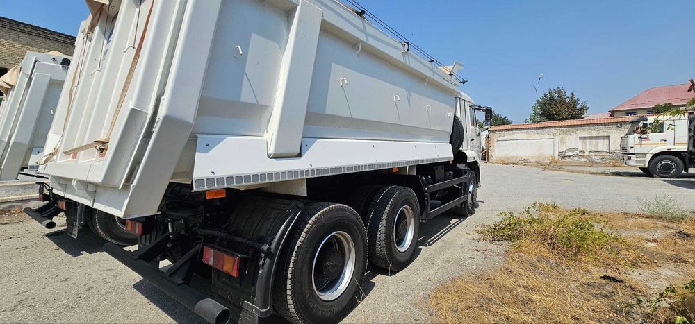 Самосвал KAMAZ 6520 6x4 Lizinga