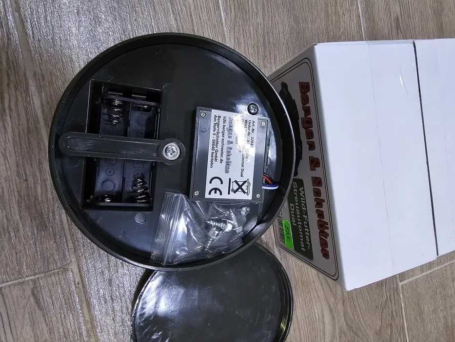 Hrănitoare automată vânat-mistreț Berger – Distribuitor Programabil