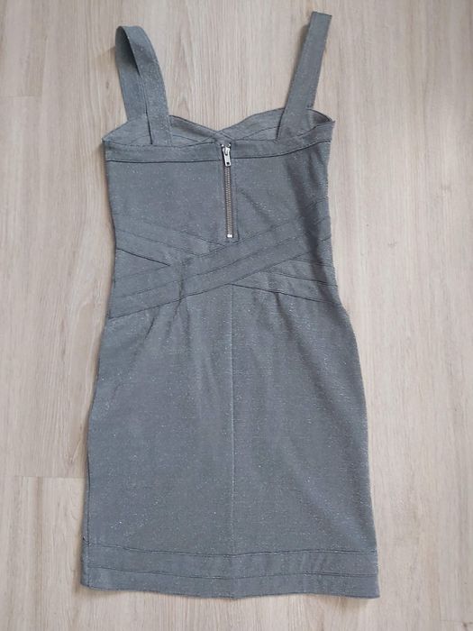 Рокля със сребърни нишки h&m