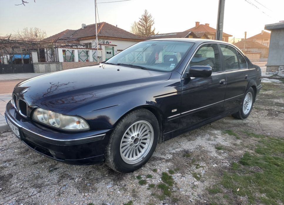 Продавам BMW 528. E39