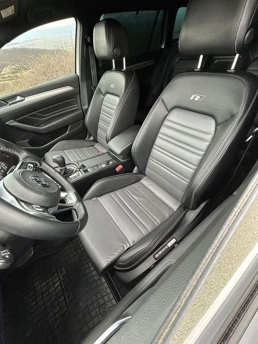 Volkswagen Passat Vând VW Passat B8  R-Line