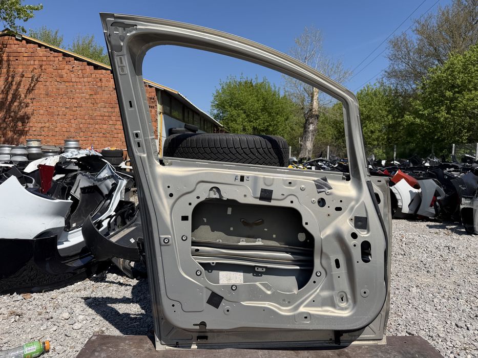 Врата Ford B-Max 2012 год.-