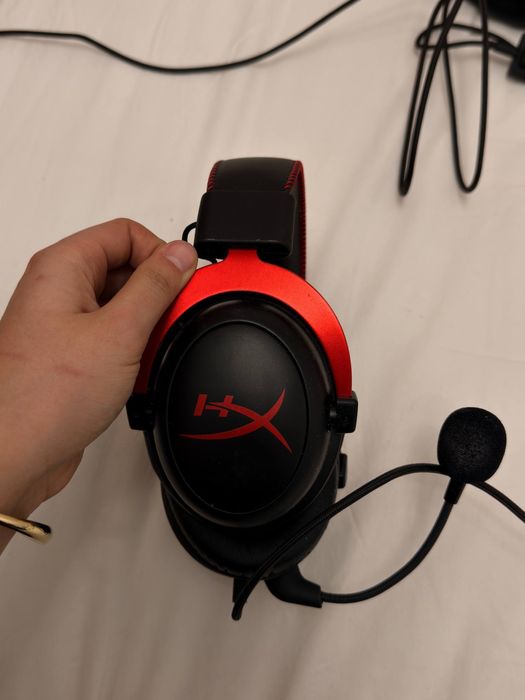 нащуники для хорошего гейминга hyper x cloud 2, razer blackshark v2