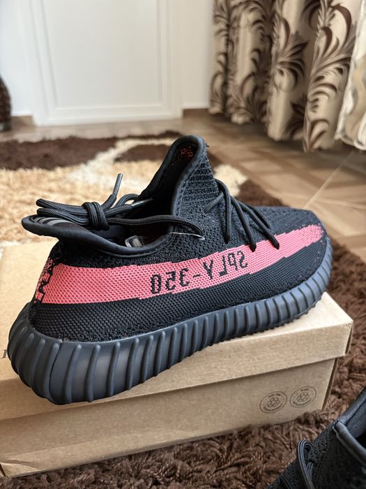 Yeezy Boost 350 V2 Core Black Red