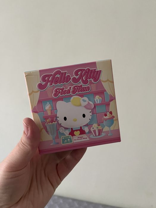 Игрушки фигурки Hello kitty