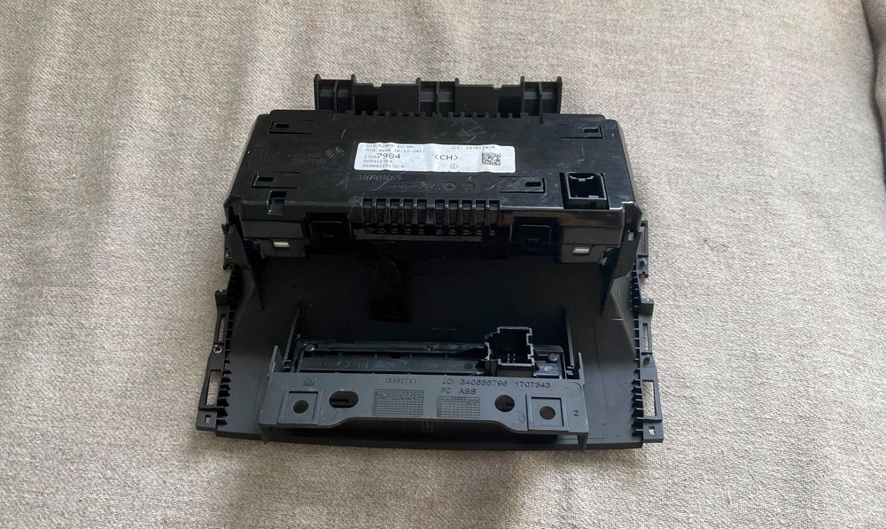 Display bord opel astra j cod 13267984 + comenzi avarie etc