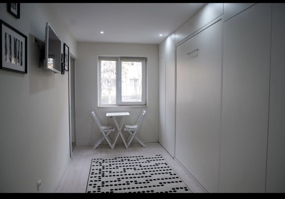Regim hotelier închiriez
