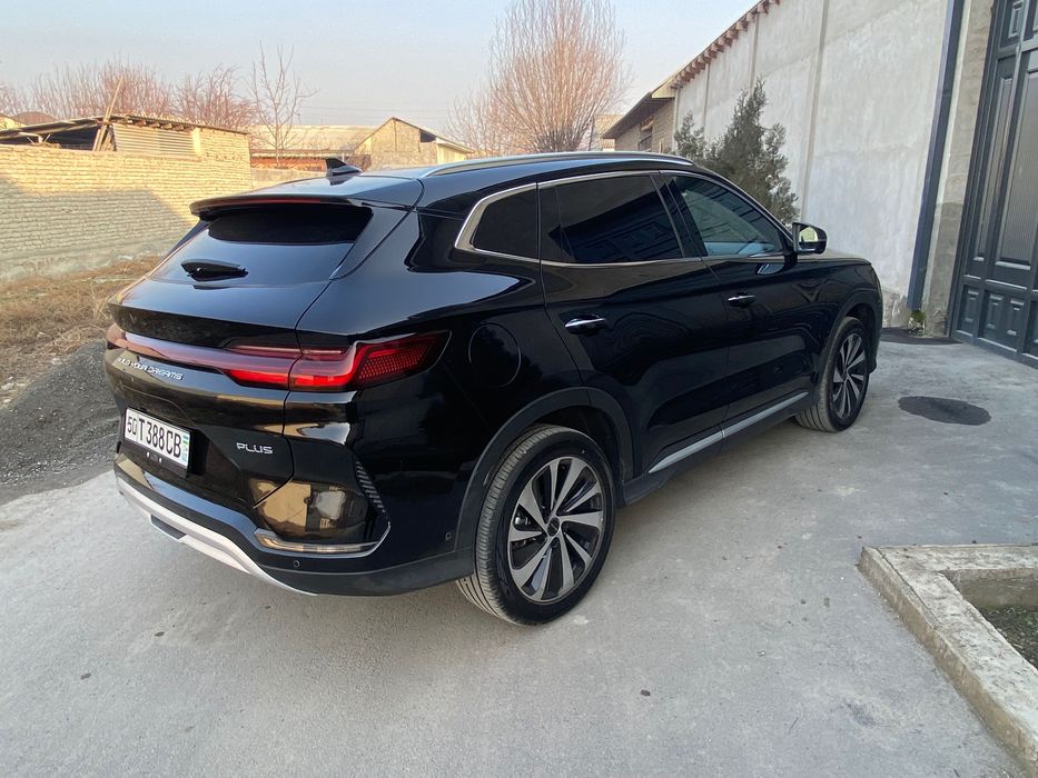 BYD Champion EV 605 km