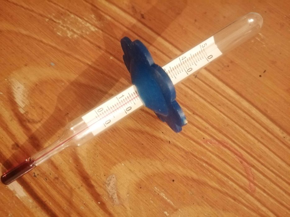 Термометр для аквариума с поплавком