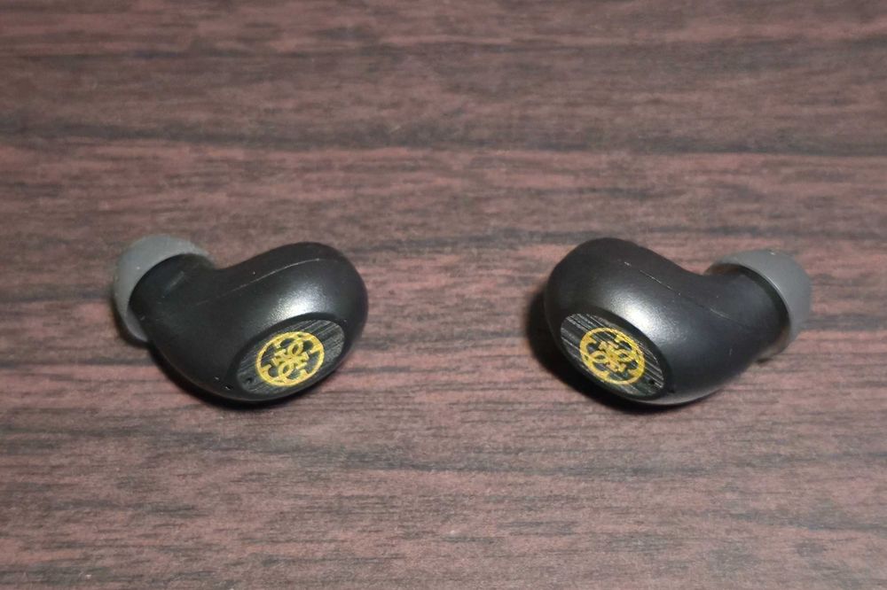 Casti in ear TWS wireless bluetooth originale Guess Bluetooth Earphones with Charging Base iPhone Samsung Honor OnePlus