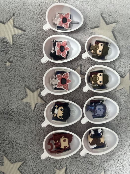 киндеры joy stranger things