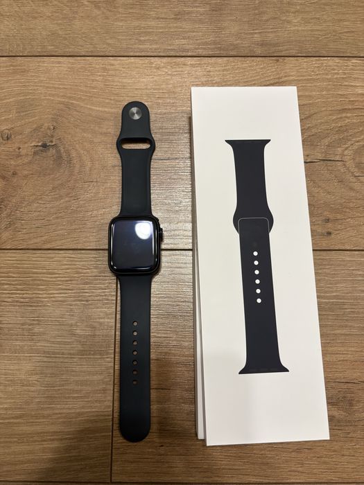 Vand ceas Apple ca nou