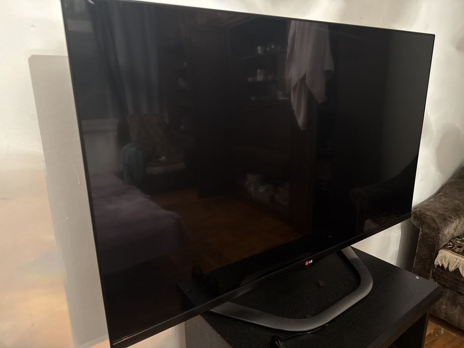 Продам телевизор LG