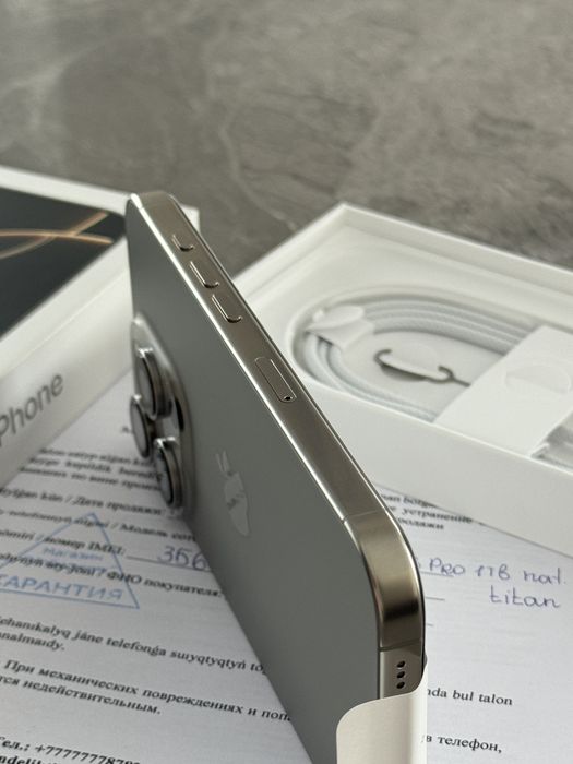iPhone 16pro 1 TB Titan