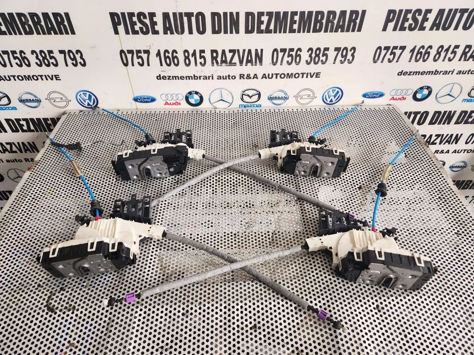 Broasca Blocator Incuietoare Fata Spate Mercedes Cla W117 Volan Stanga Dezmembrez Mercedes Cla Moto