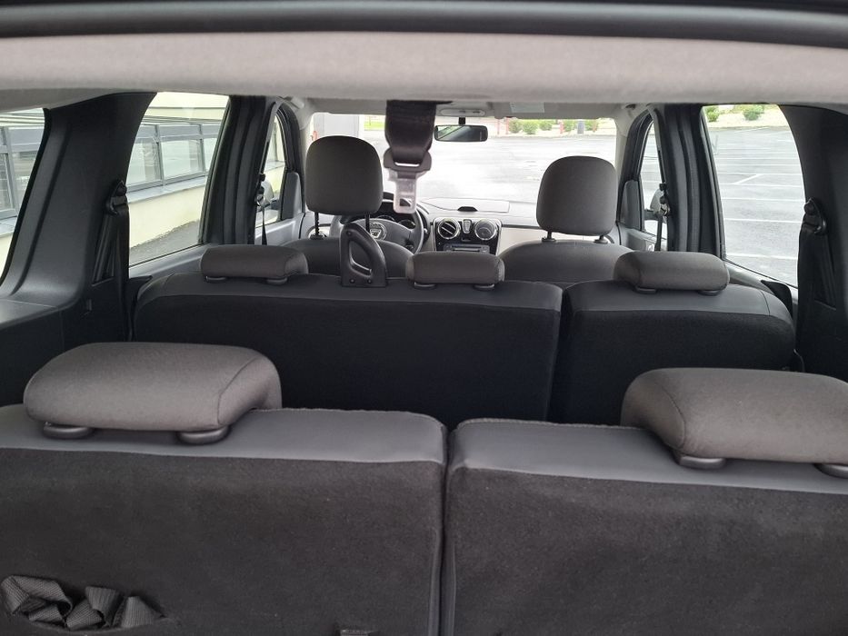 Dacia lodgy 7 locuri an 2013 1.5 diesel AC Germania senzori carte serv