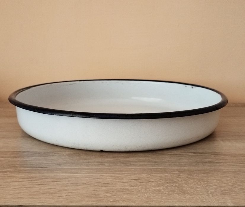 Тава  емайлирана