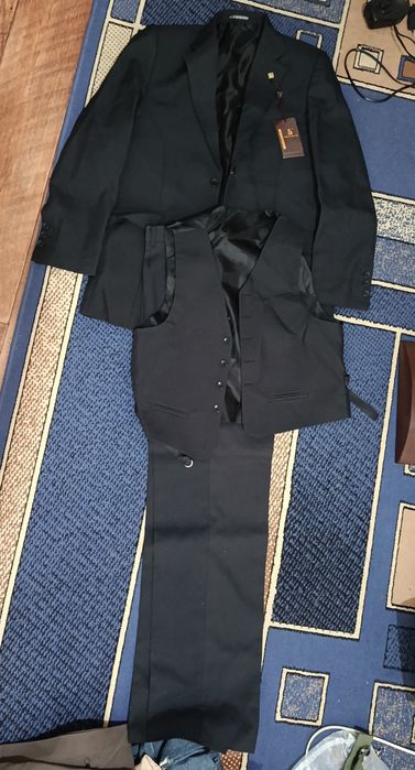 Продам одежда все по 1500