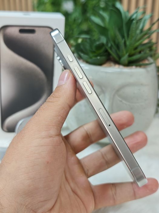 iPhone 15 Pro 1 TB 90% Baterie