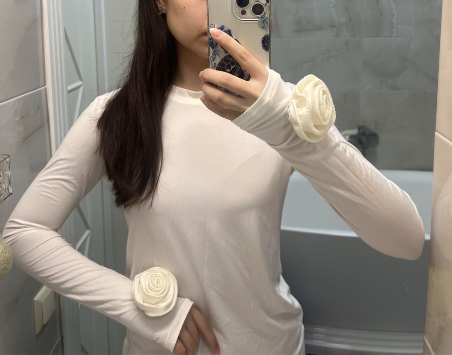 Лонгслив с розами