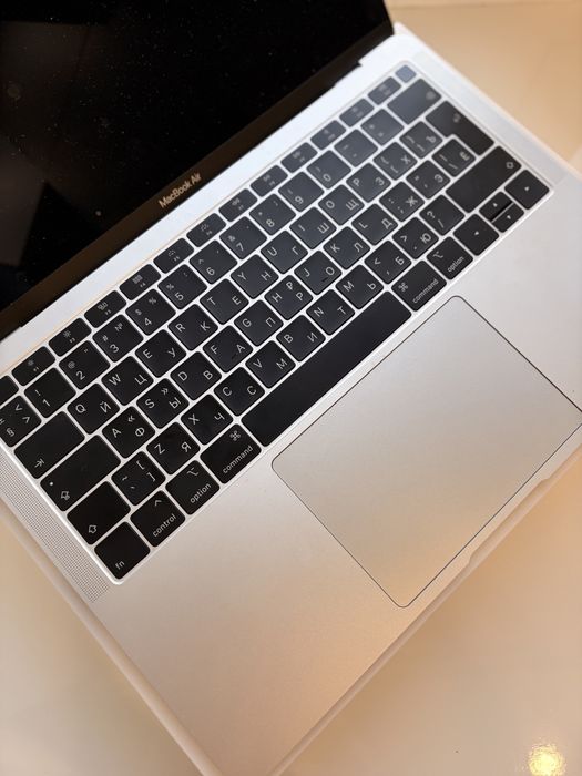 Apple MacBook Air Retina 13” 2018