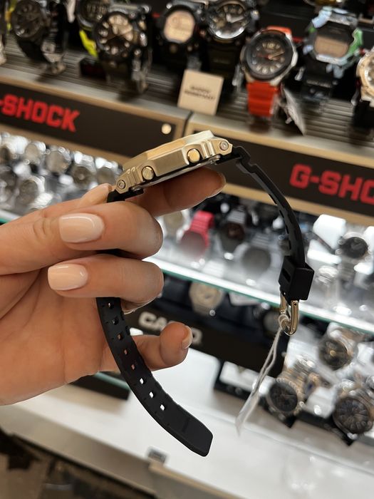 Дамски часовник Casio G-Shock GM-S2100BC-1AER