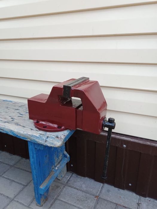 Тиски ,мощные