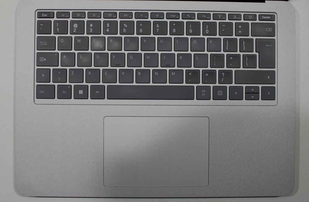 Microsoft Surface Laptop Studio i7 11h 32GB RAM 1TB SSD