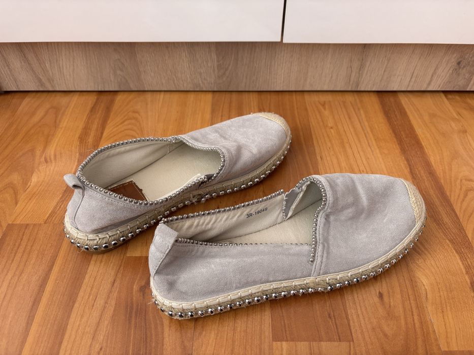 Дамски обувки номер 37 и 38