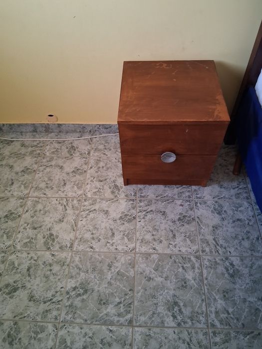 Шкафове от масивно дърво