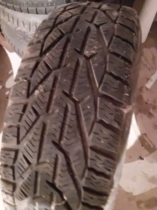 Cauciucuri de vanzare