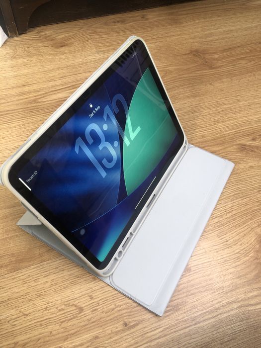 I-pad 10th gen 64GB Wi-Fi + Apple pencil 1st gen | impecabil