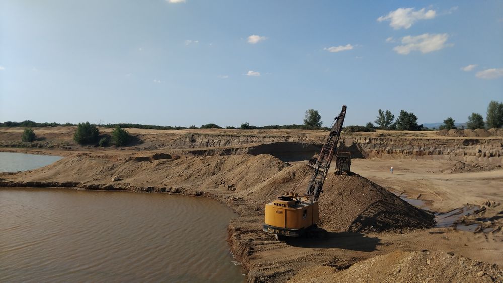 Draglina de vânzare sau de închiriat cu operator